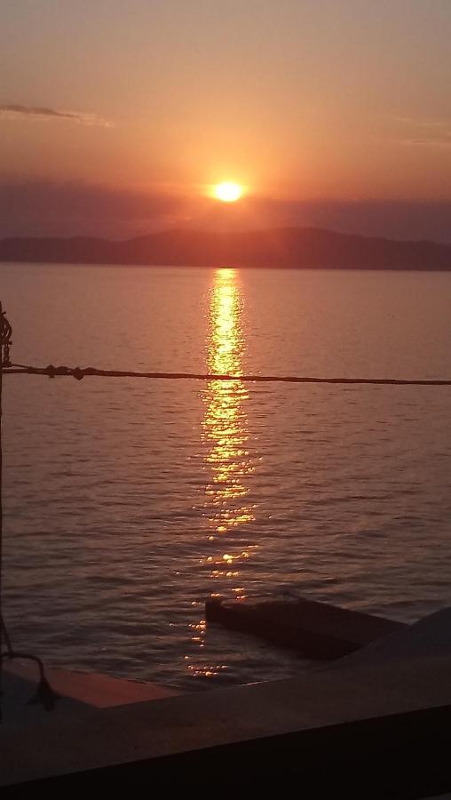 Diolkos Apartement Nea Roda Buitenkant foto