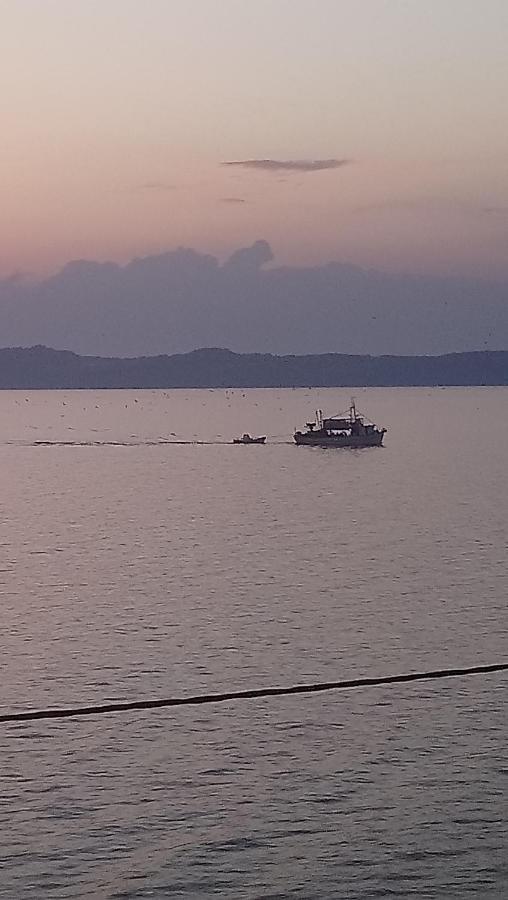 Diolkos Apartement Nea Roda Buitenkant foto
