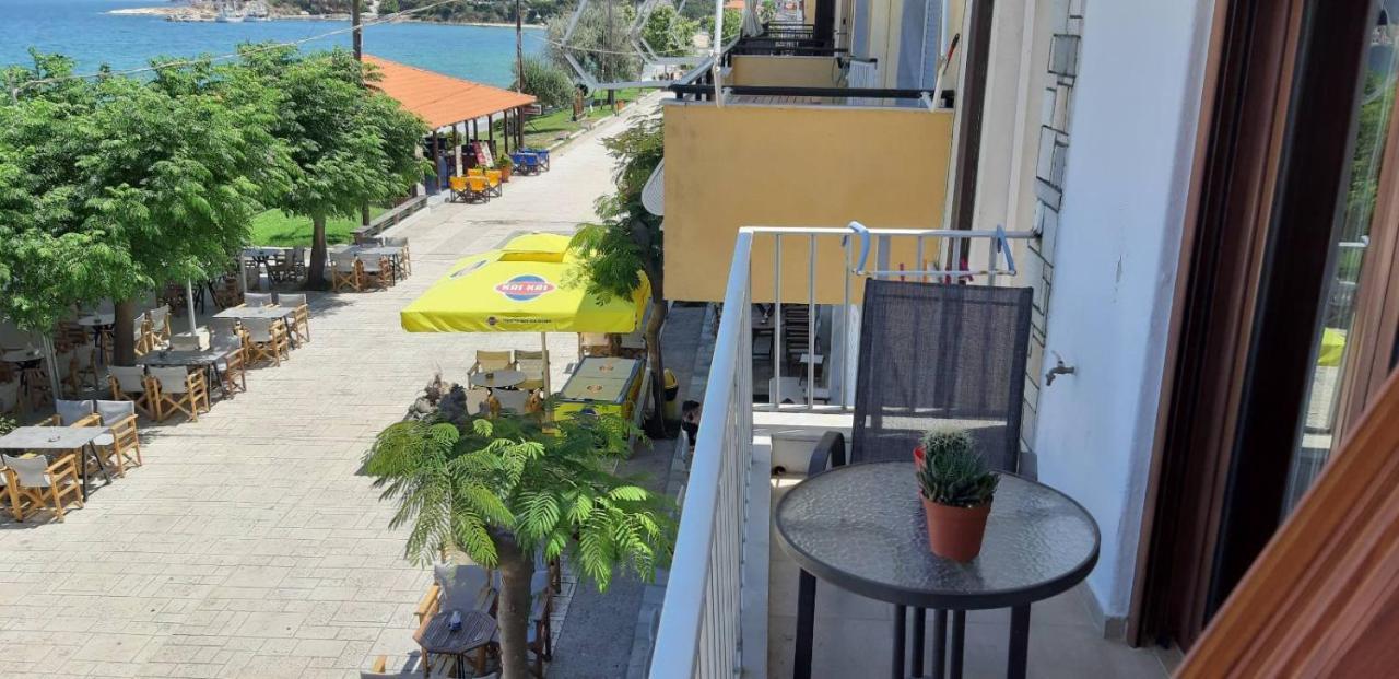 Diolkos Apartement Nea Roda Buitenkant foto