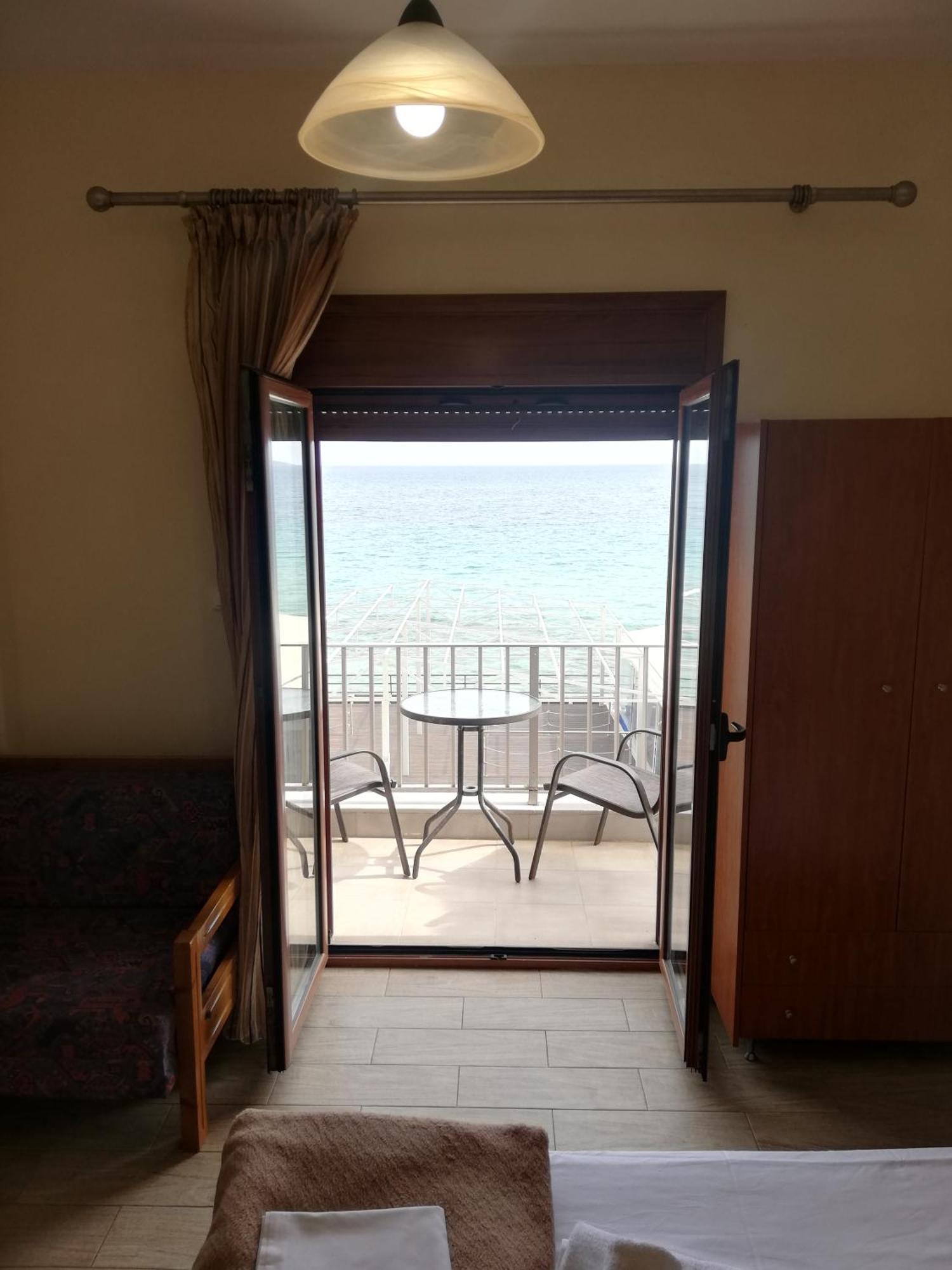 Diolkos Apartement Nea Roda Buitenkant foto