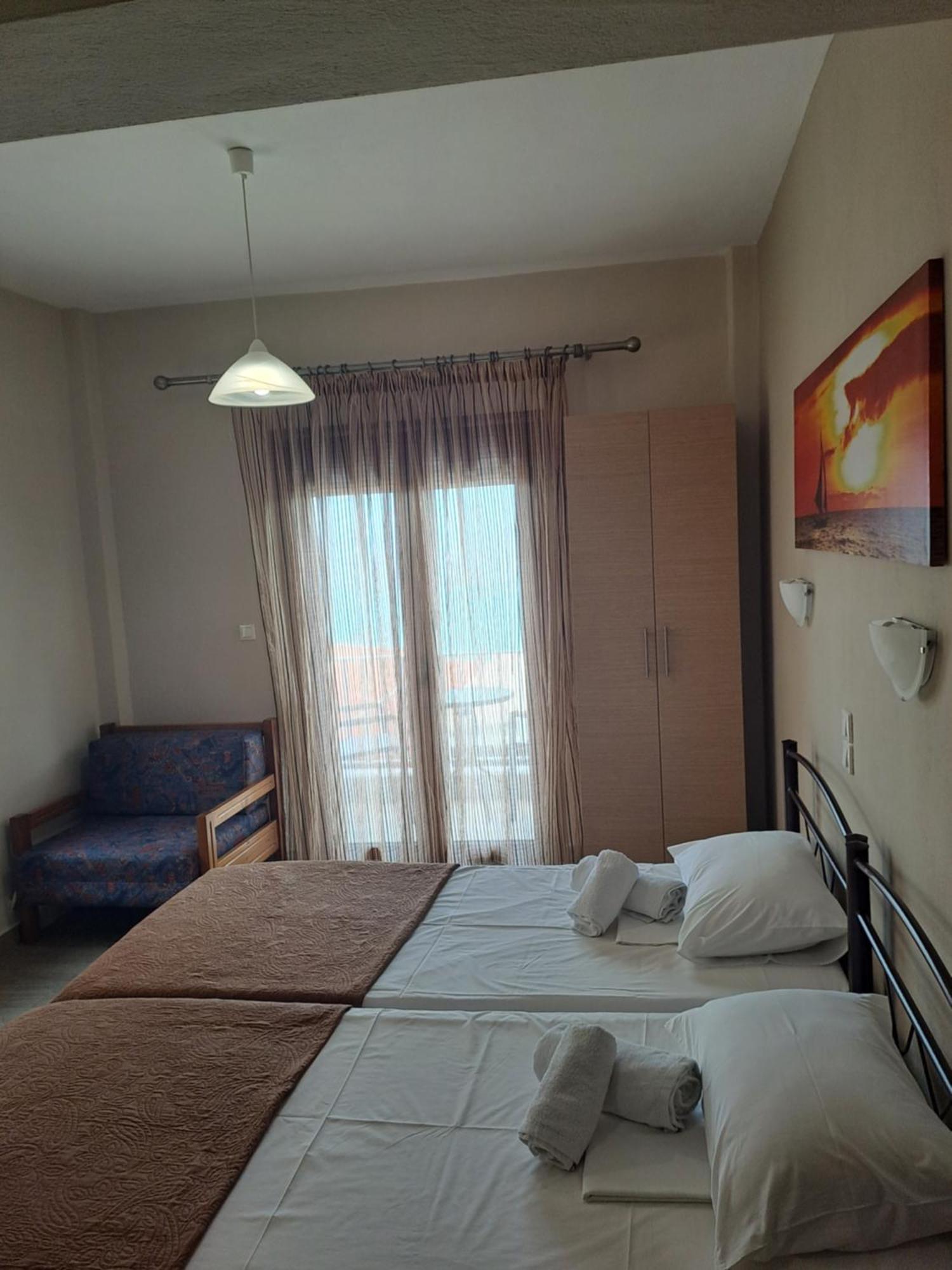 Diolkos Apartement Nea Roda Buitenkant foto