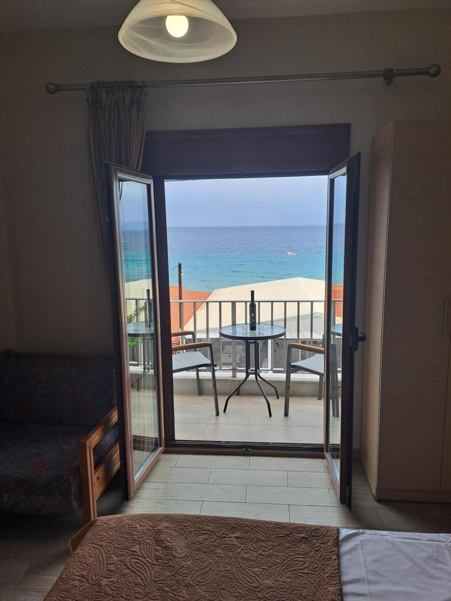 Diolkos Apartement Nea Roda Kamer foto