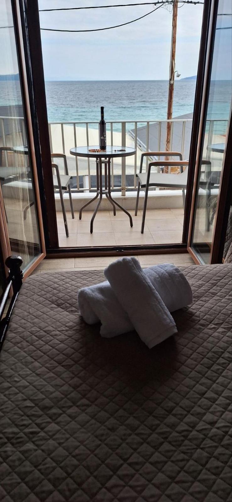 Diolkos Apartement Nea Roda Kamer foto