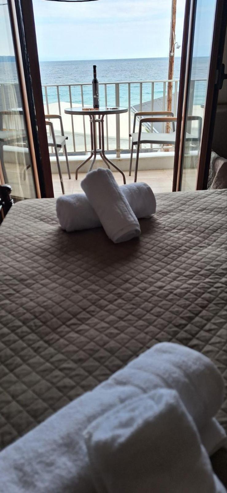 Diolkos Apartement Nea Roda Kamer foto