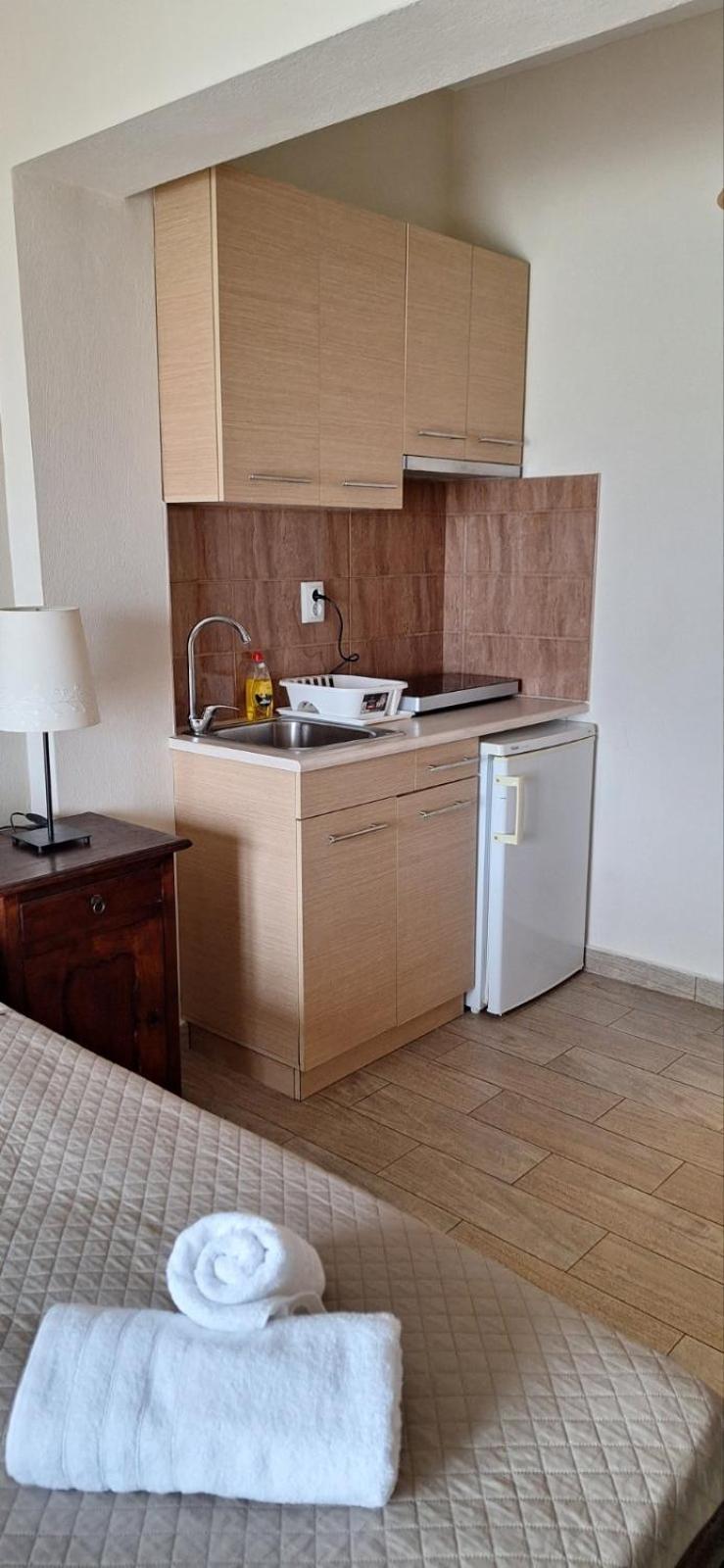 Diolkos Apartement Nea Roda Kamer foto